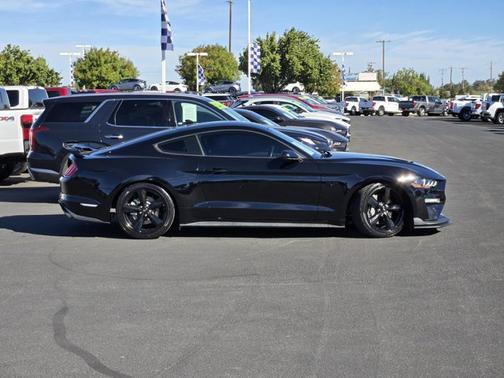 SHADOW BLACK 2022 Ford Mustang