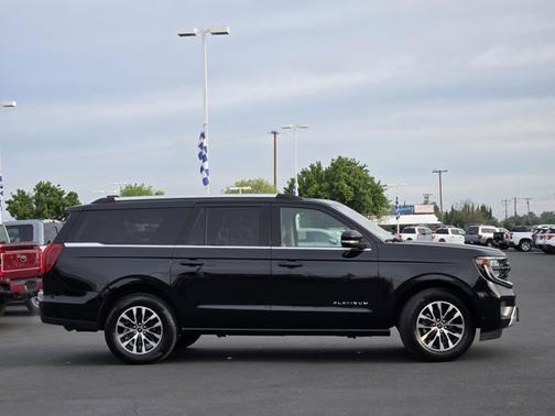 AGATE BLACK METALLIC 2025 Ford Expedition PLATINUM