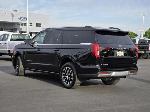 AGATE BLACK METALLIC 2025 Ford Expedition PLATINUM