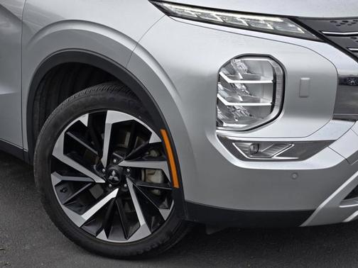 2024 Mitsubishi Outlander 