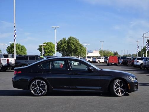 Black Sapphire Metallic 2021 BMW 540 540I