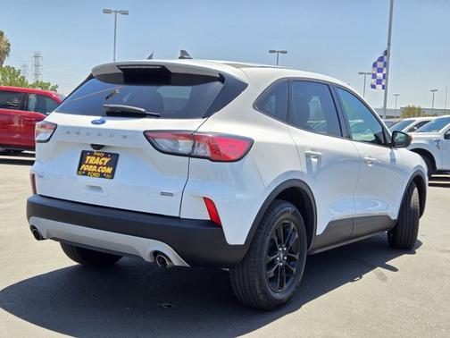 2020 Ford Escape SE SPORT