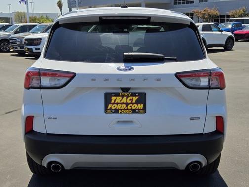 2020 Ford Escape SE SPORT