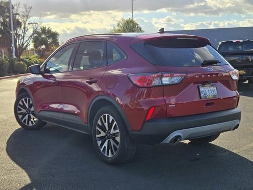 2020 Ford Escape SE SPORT
