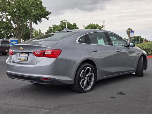 Sterling Gray Metallic 2023 Chevrolet Malibu LT W/1LT