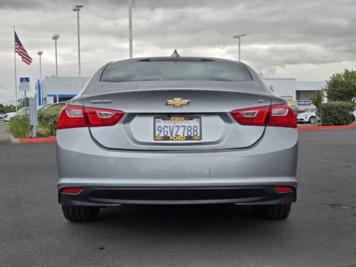 Sterling Gray Metallic 2023 Chevrolet Malibu LT W/1LT