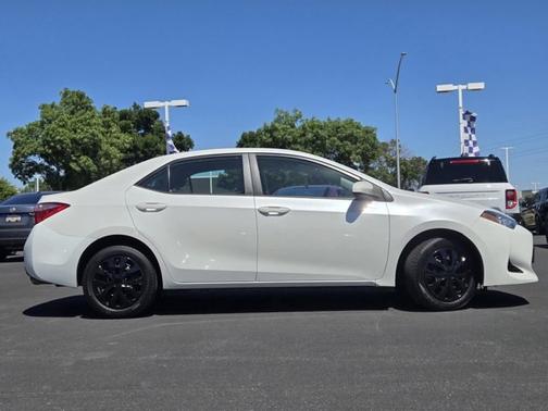 White 2018 Toyota Corolla