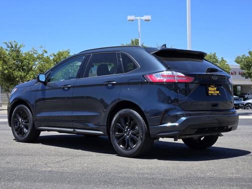 STONE BLUE METALLIC 2024 Ford Edge SE