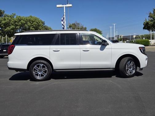OXFORD WHITE 2025 Ford Expedition ACTIVE