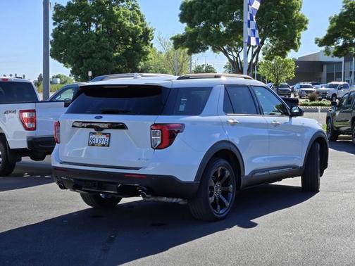 STAR WHITE MET TRI-COAT 2023 Ford Explorer ST-LINE