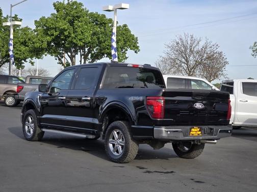AGATE BLACK METALLIC 2025 Ford F-150 XLT