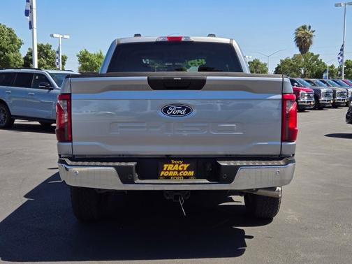 ICONIC SILVER METALLIC 2025 Ford F-150 XLT