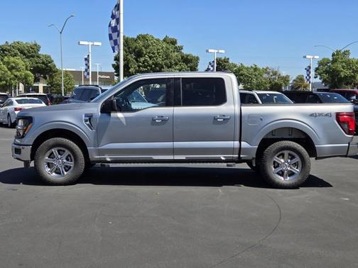 ICONIC SILVER METALLIC 2025 Ford F-150 XLT