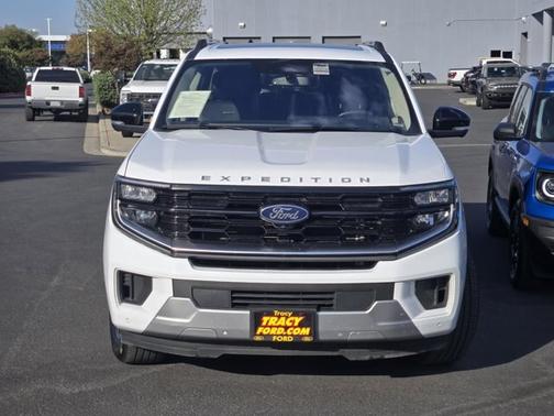 OXFORD WHITE 2025 Ford Expedition PLATINUM