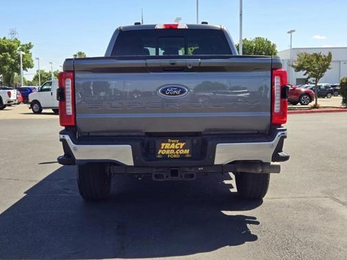 CARBONIZED GRAY 2024 Ford F-250 SUPER DUTY