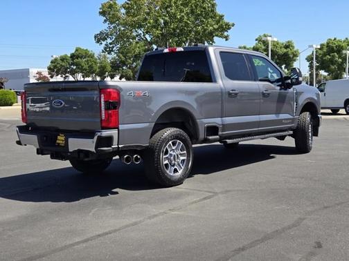 CARBONIZED GRAY 2024 Ford F-250 SUPER DUTY