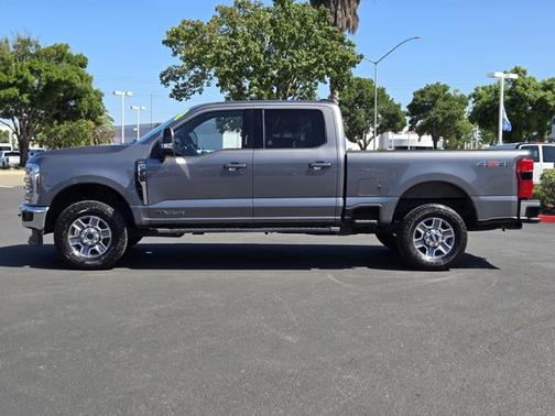CARBONIZED GRAY 2024 Ford F-250 SUPER DUTY