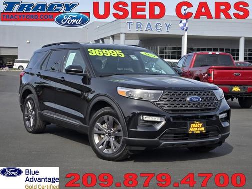 AGATE BLACK METALLIC 2024 Ford Explorer XLT