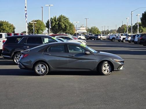Amazon Gray 2025 Hyundai ELANTRA SE