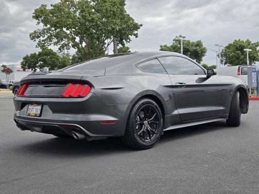 MAGNETIC METALLIC 2017 Ford Mustang V6