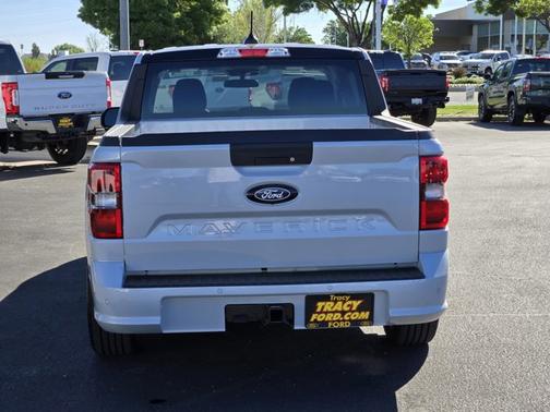 SPACE WHITE METALLIC 2026 Ford Maverick LOBO STANDARD