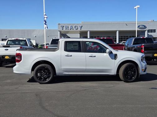 SPACE WHITE METALLIC 2026 Ford Maverick LOBO STANDARD