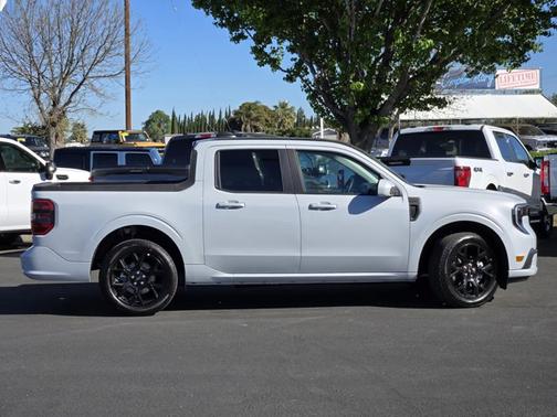 SPACE WHITE METALLIC 2026 Ford Maverick LOBO STANDARD