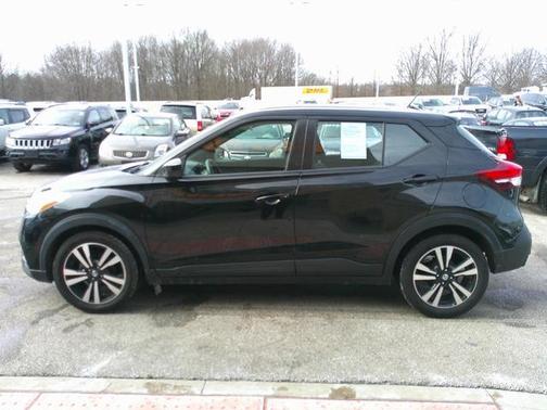2020 Nissan Kicks SV