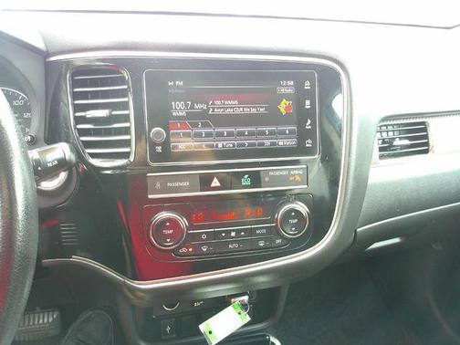 2019 Mitsubishi Outlander SE