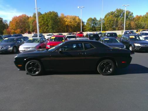 2010 Dodge Challenger SE