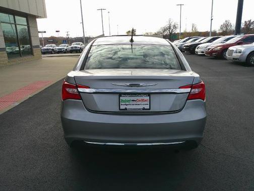 2014 Chrysler 200 LX