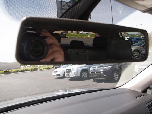 Pyrite Silver Metallic 2019 Volkswagen Tiguan 2.0T SE