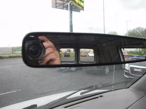 Oxford White 2000 Ford E150 E-150
