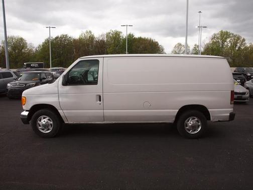 Oxford White 2000 Ford E150 E-150