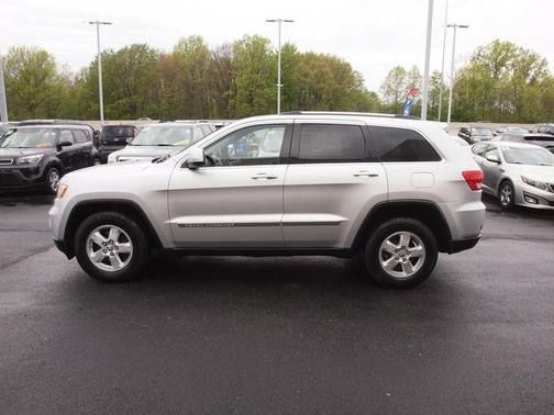 Bright Silver Metallic 2013 Jeep Grand Cherokee Laredo