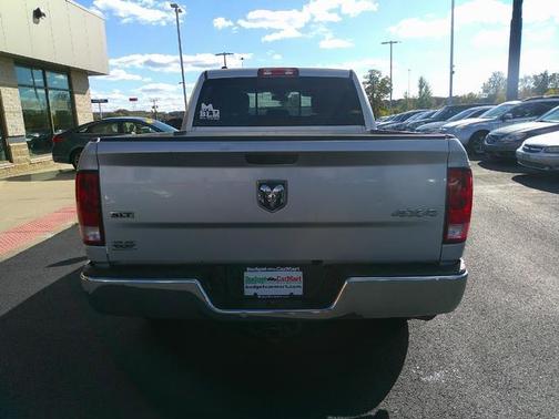 2017 RAM 1500 SLT