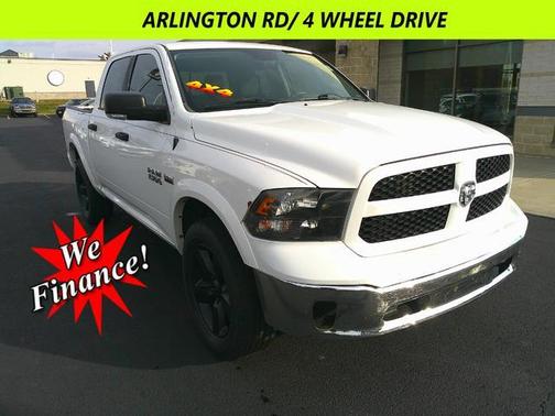 2016 RAM 1500 SLT