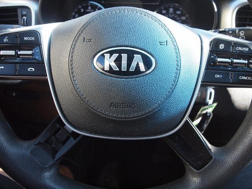 Gray 2019 Kia Sorento LX