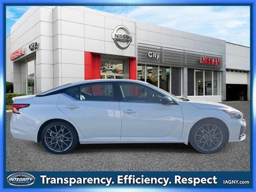 2024 Nissan Altima SR VC-Turbo FWD