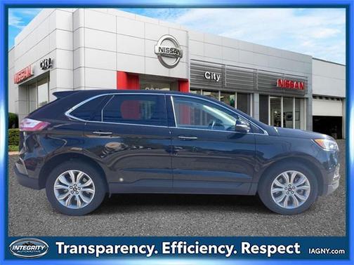 2023 Ford Edge Titanium