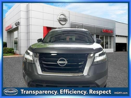 2024 Nissan Pathfinder SL 4WD