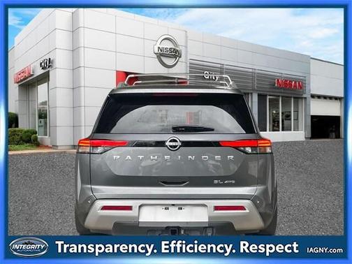 2024 Nissan Pathfinder SL 4WD