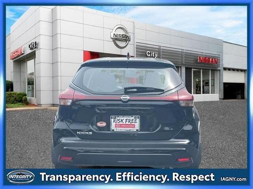 2024 Nissan Kicks S