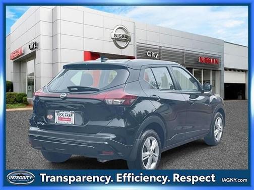2024 Nissan Kicks S