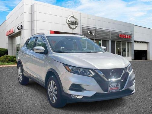 Brilliant Silver Metallic 2020 Nissan Rogue Sport SV
