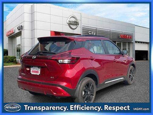 2024 Nissan Kicks SR