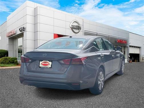 2025 Nissan Altima S FWD