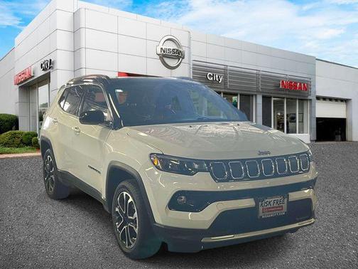 Bright White Clearcoat 2022 Jeep Compass Limited