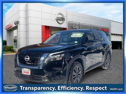 2024 Nissan Pathfinder SV 4WD