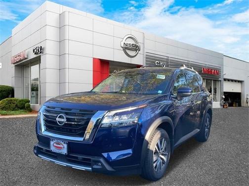 2025 Nissan Pathfinder SV 4WD